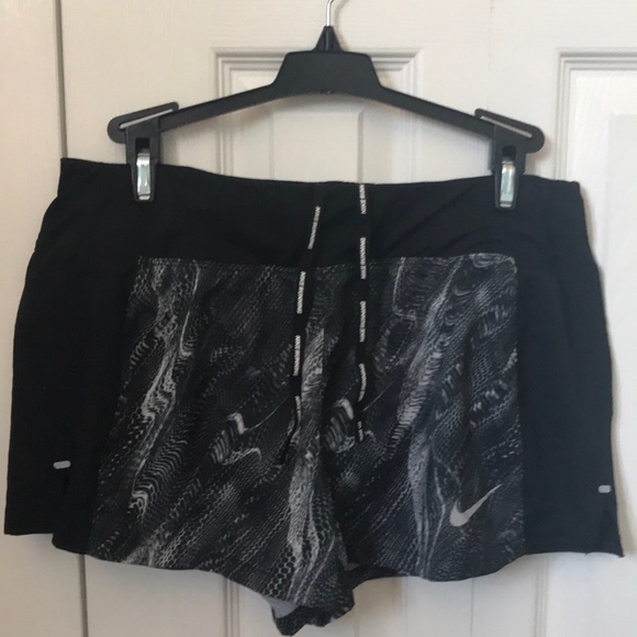 Nike Pants - Nike Women’s Dri-Fit Split Shorts